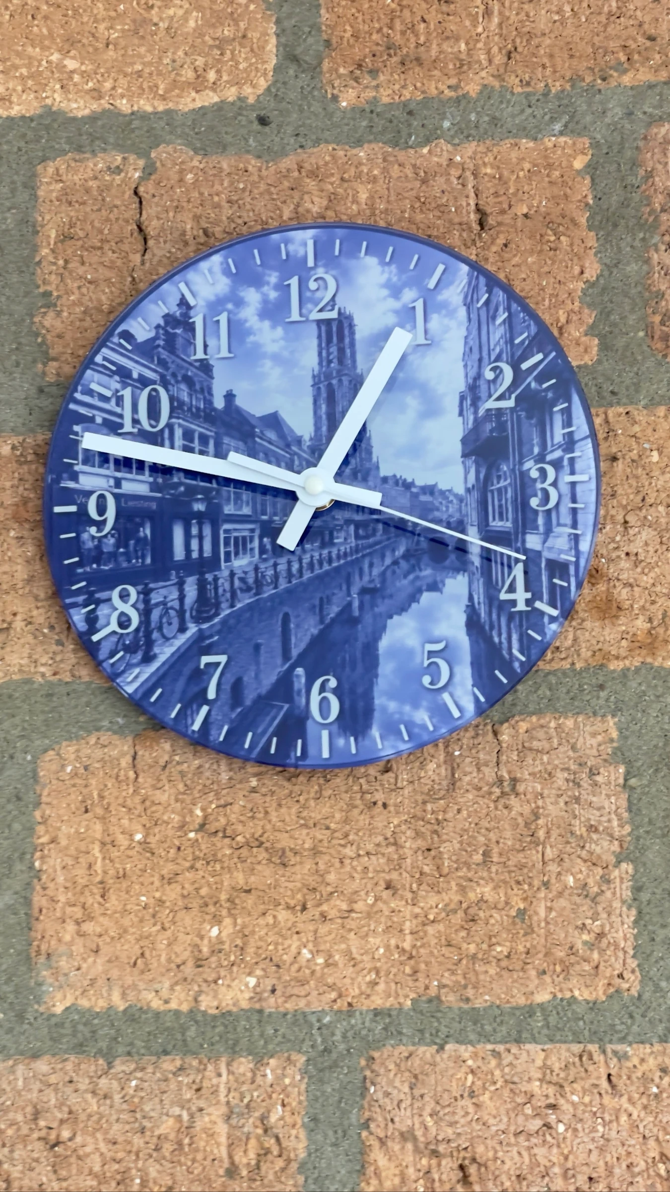Reloj de pared de vidrio Utrecht – photo 2